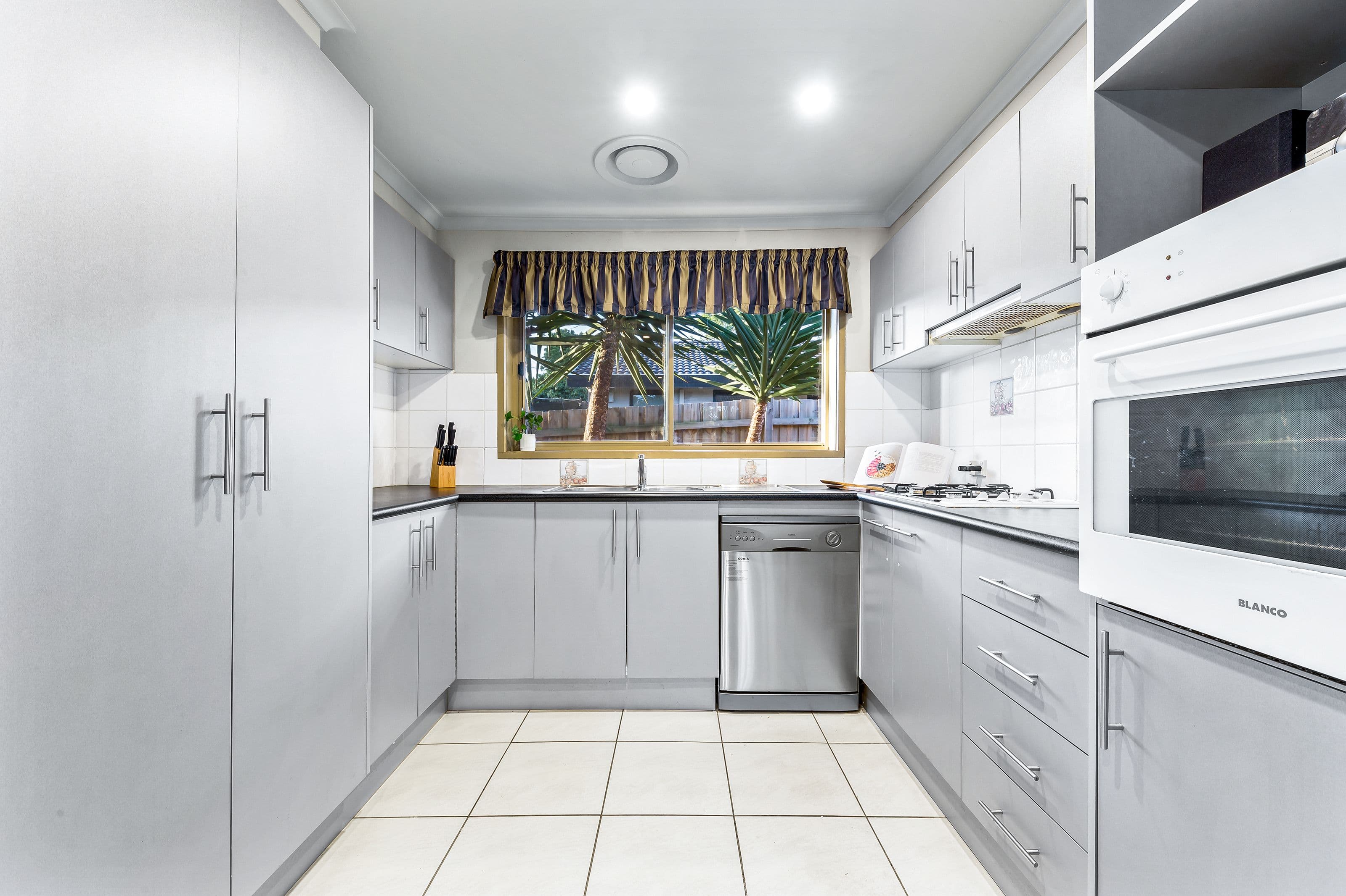 36 King Parade, Knoxfield VIC 3180, Knoxfield - Thumbnail 5