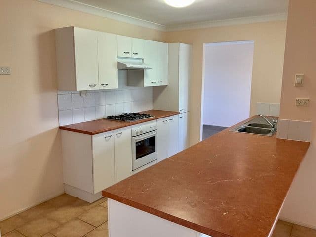4 Talara Avenue, Glenmore Park NSW 2745, Glenmore Park - Thumbnail 4