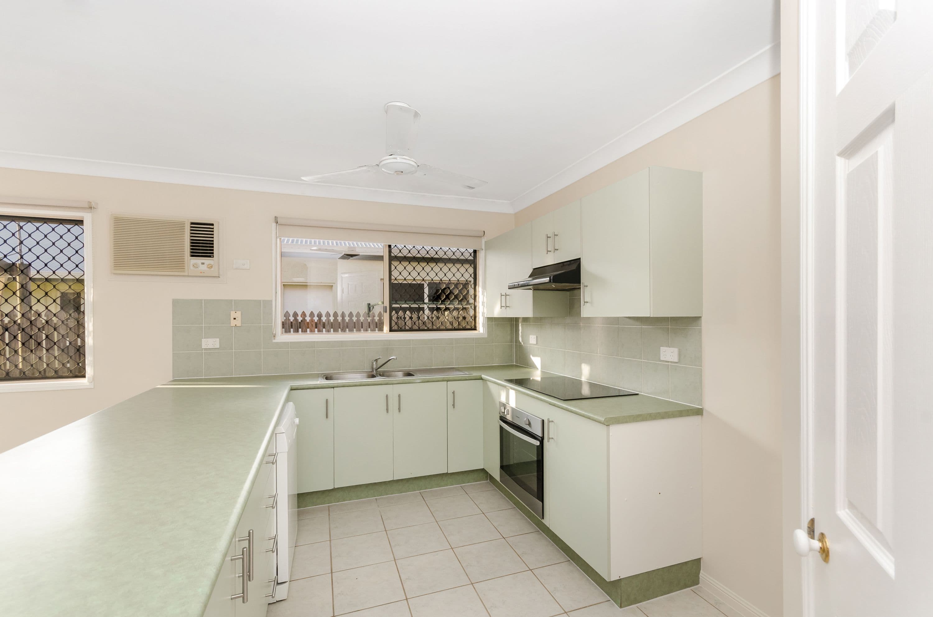 13 Scholars Place, Douglas QLD 4814, Douglas - Thumbnail 3