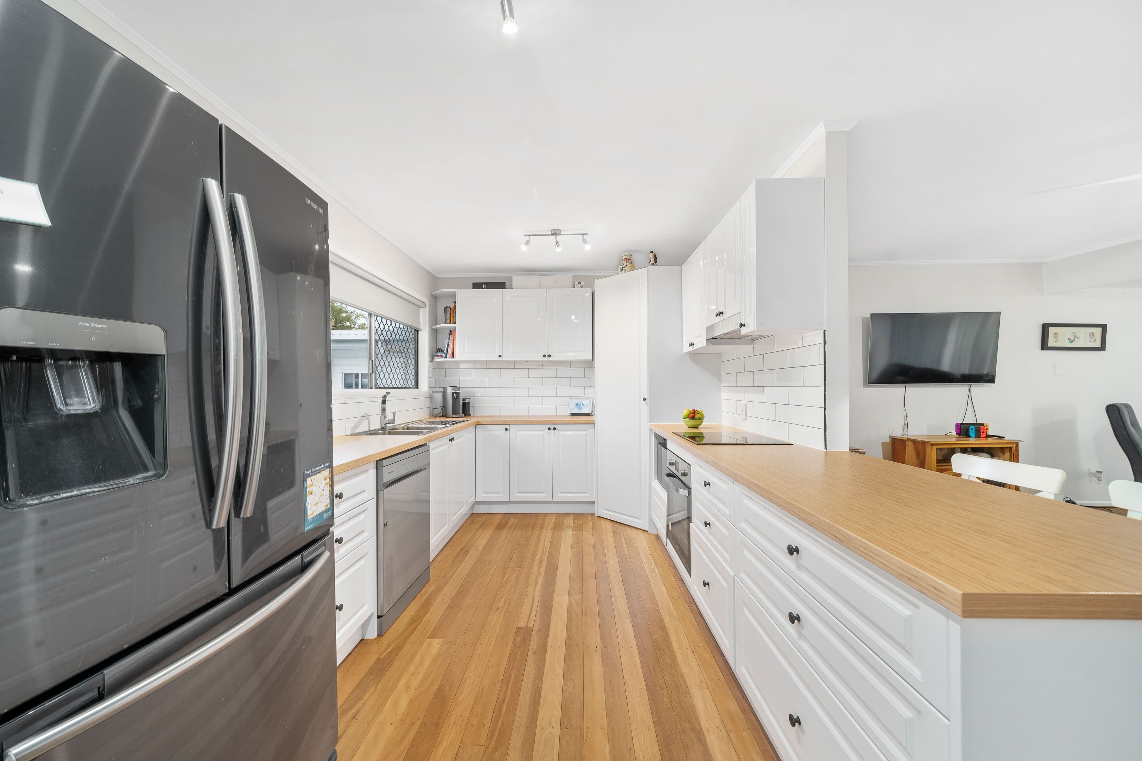 6 Lauder Street, Kallangur QLD 4503, Kallangur - Thumbnail 4