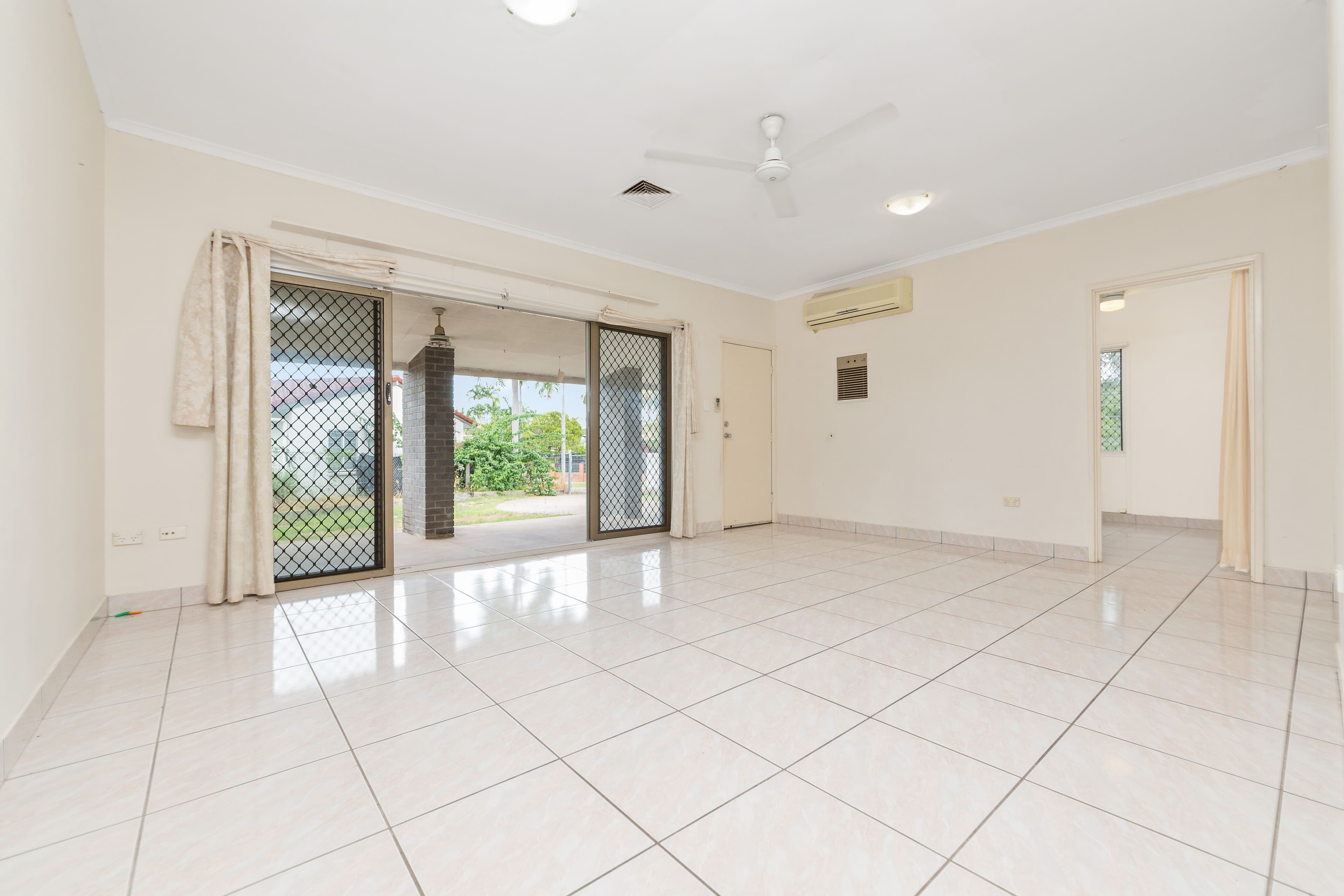 4 Dorrigo Crescent, Karama NT 0812, Karama - Thumbnail 3