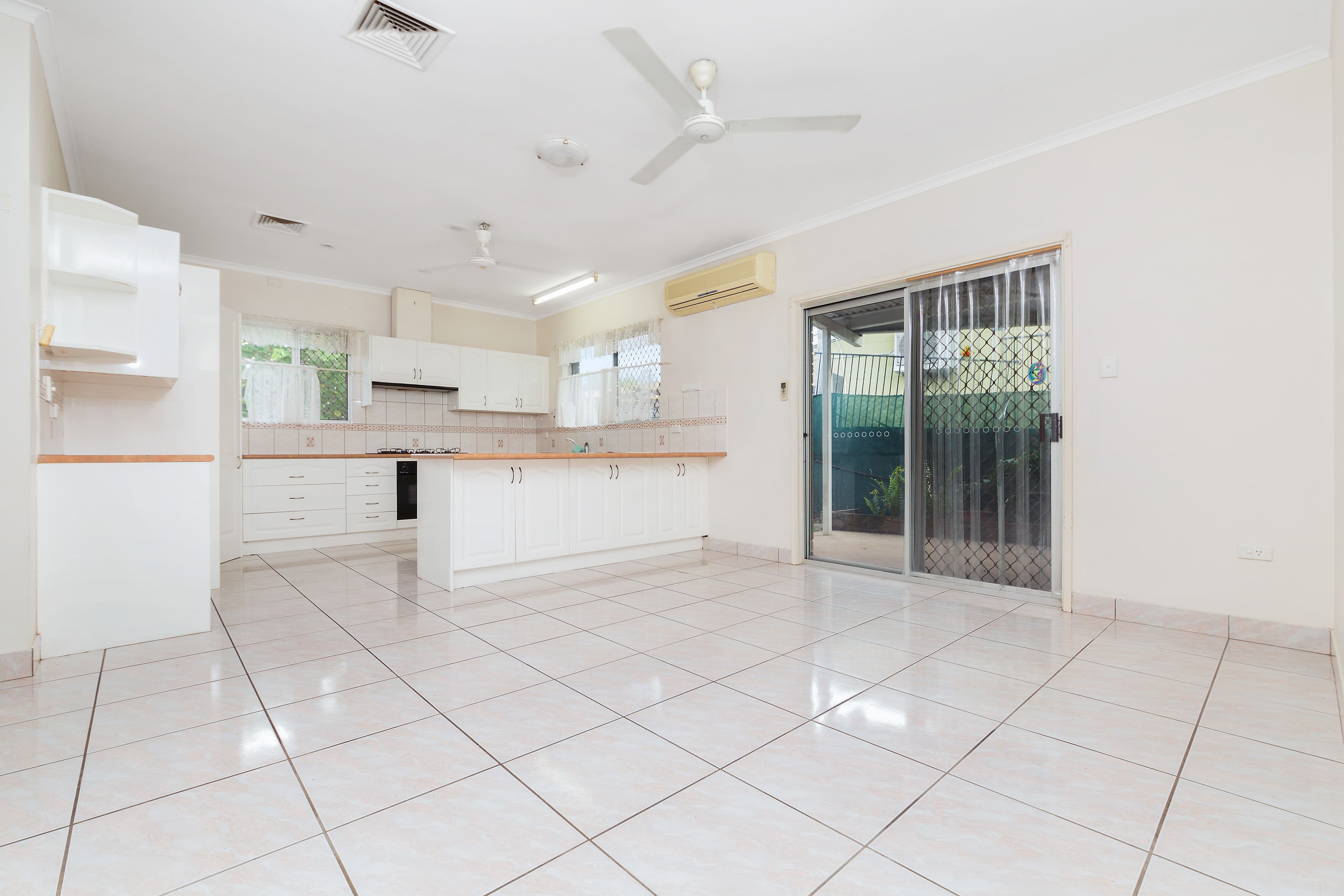4 Dorrigo Crescent, Karama NT 0812, Karama - Thumbnail 5