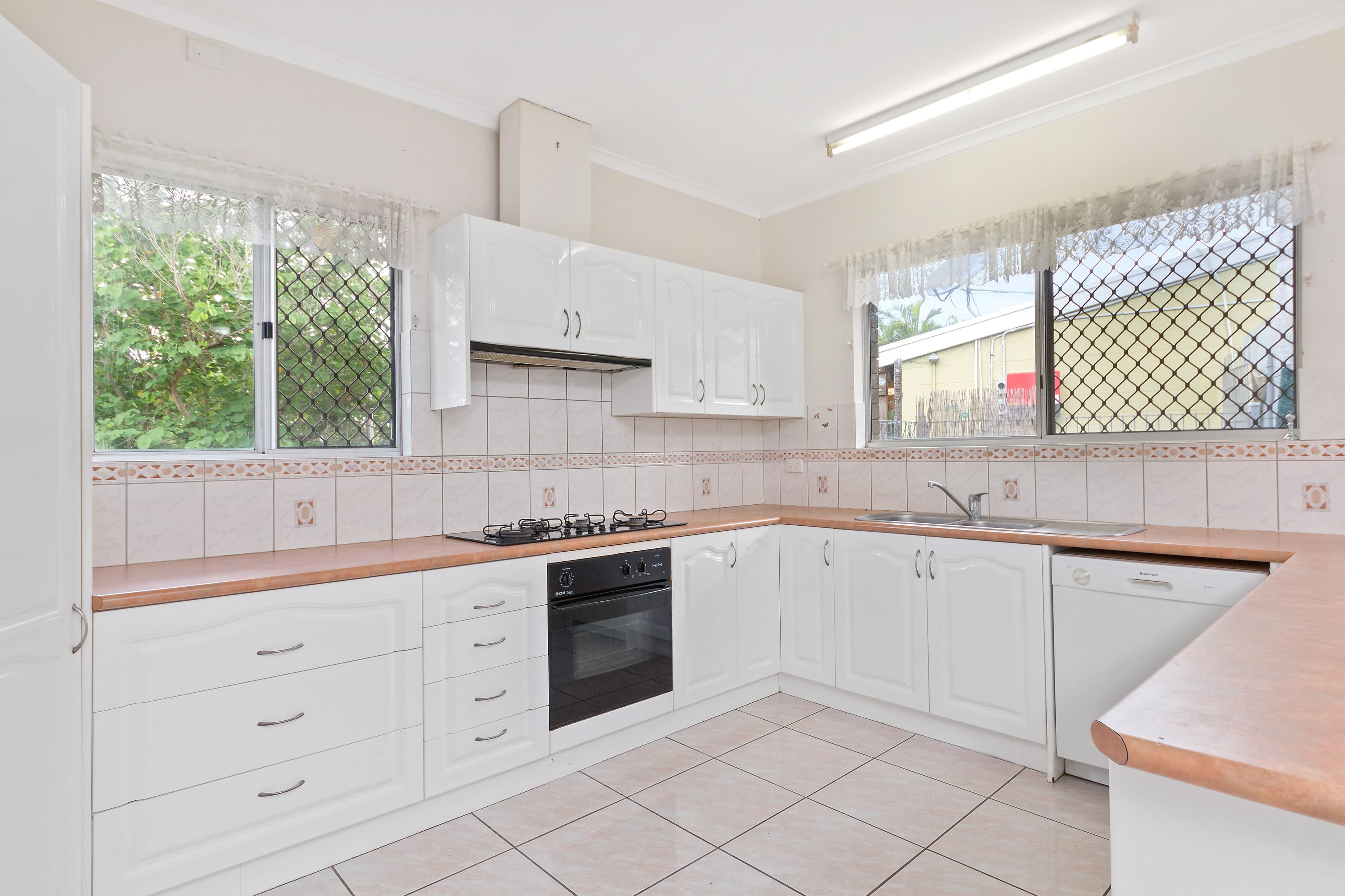 4 Dorrigo Crescent, Karama NT 0812, Karama - Thumbnail 7