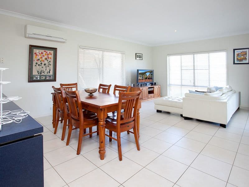 16 Foambark Street, NORTH LAKES QLD 4509, North Lakes - Thumbnail 5