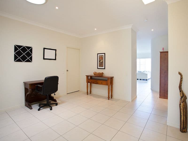 16 Foambark Street, NORTH LAKES QLD 4509, North Lakes - Thumbnail 7