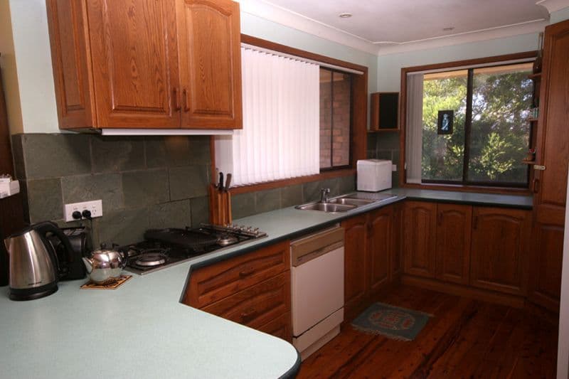 6  Lindsay Avenue, KIAMA DOWNS NSW 2533, Kiama Downs - Thumbnail 4