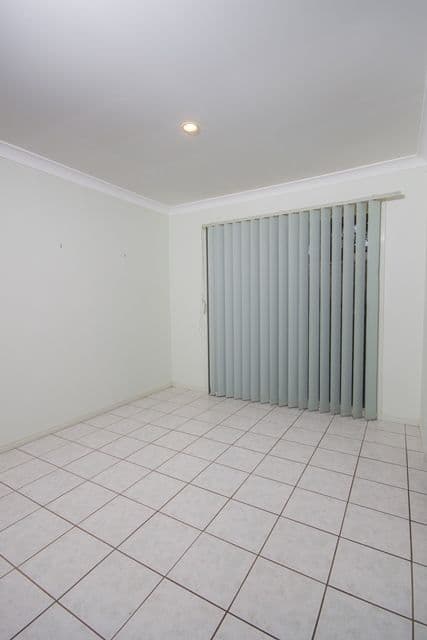 13 Gawain Drive, ORMEAU QLD 4208, Ormeau - Thumbnail 3