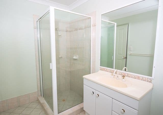 13 Gawain Drive, ORMEAU QLD 4208, Ormeau - Thumbnail 6