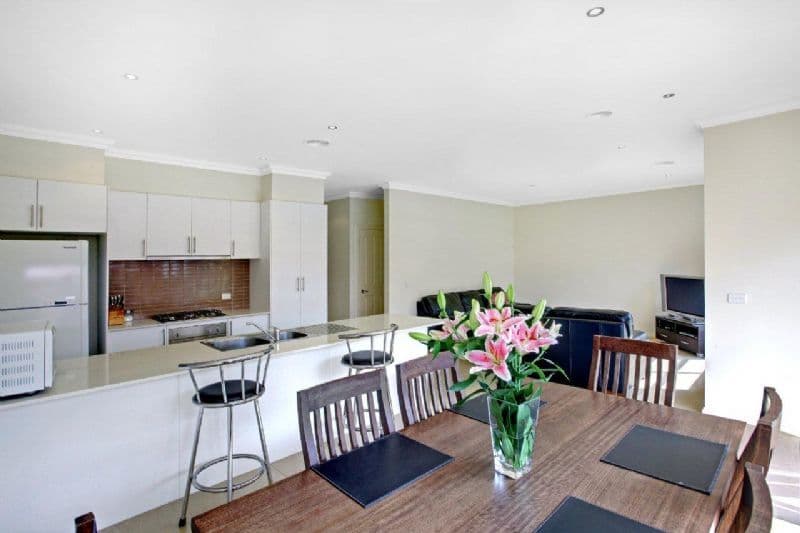 10 Dorset Road, PASCOE VALE VIC 3044, Pascoe Vale - Thumbnail 2