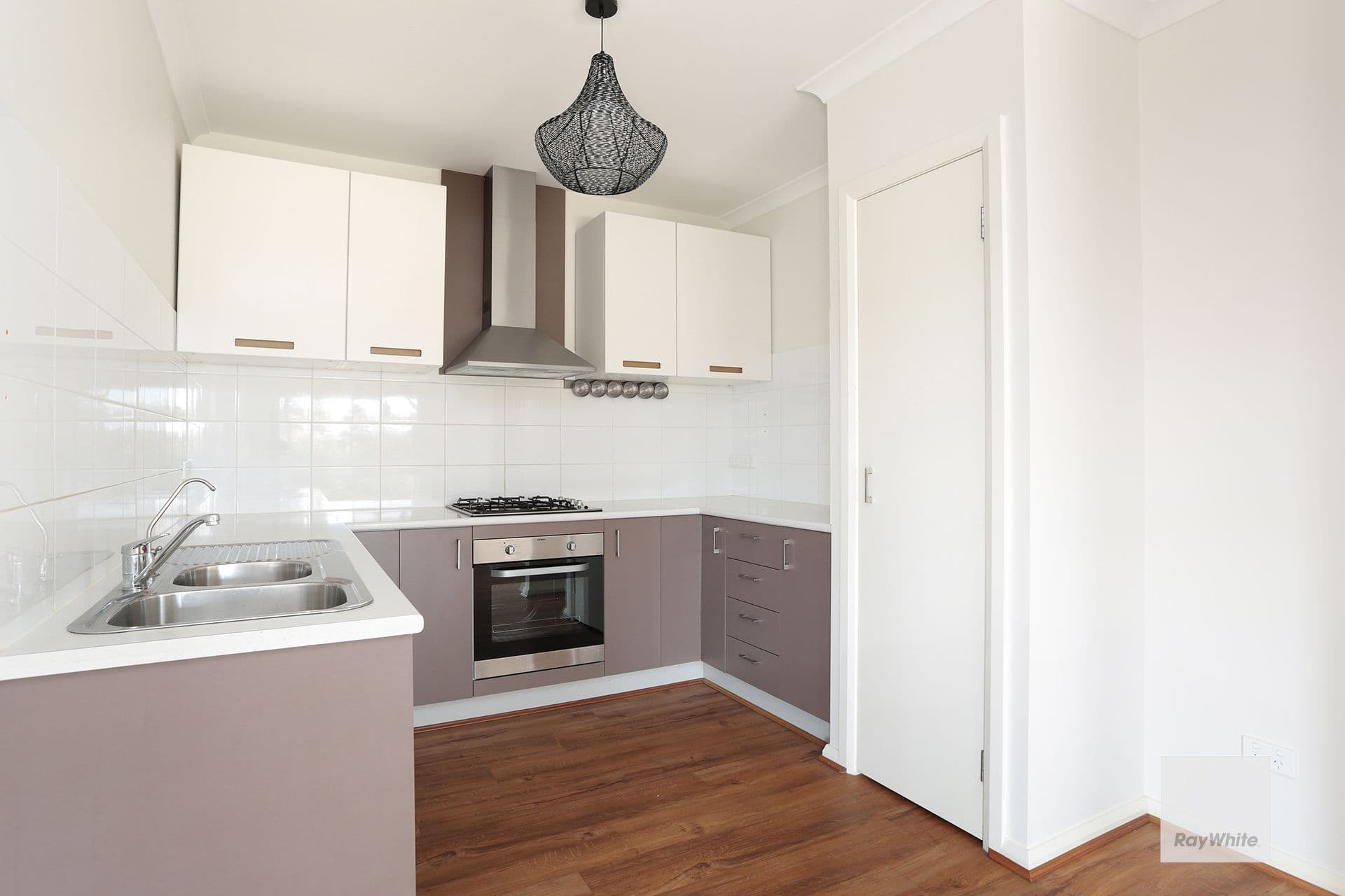 68 Featherbrook Drive, Point Cook VIC 3030, Point Cook - Thumbnail 6
