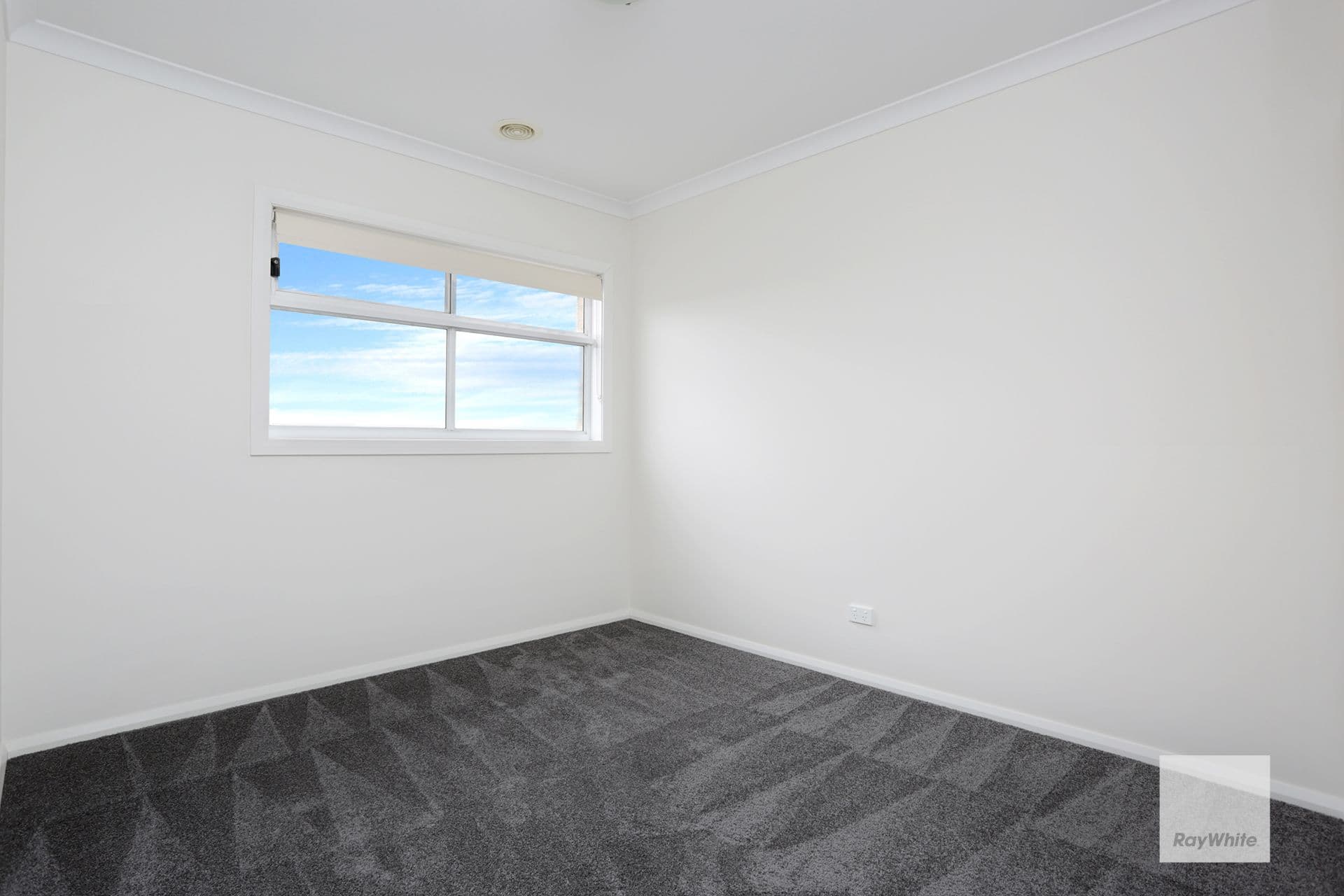 68 Featherbrook Drive, Point Cook VIC 3030, Point Cook - Thumbnail 7