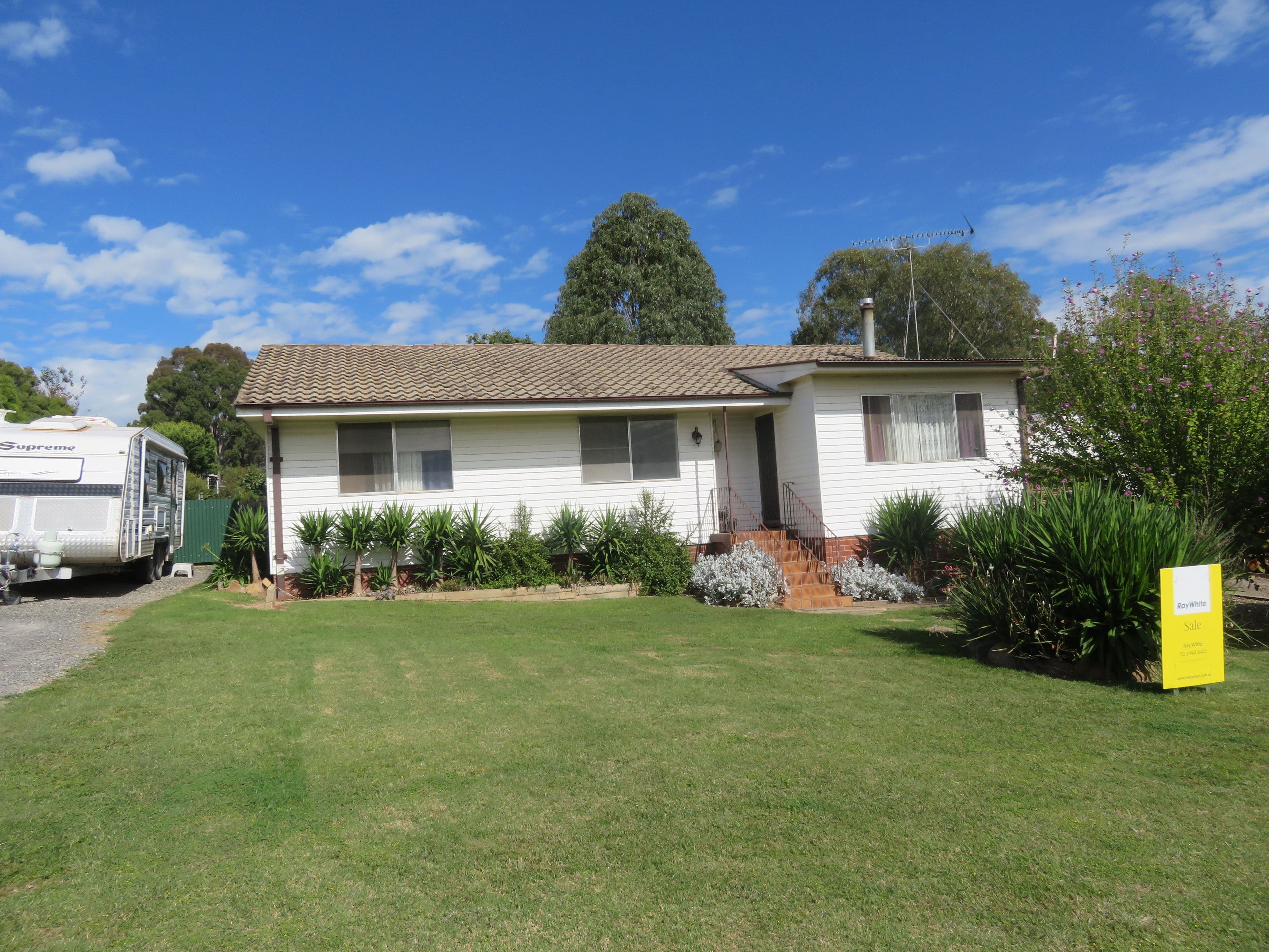 6 O'Hagan Street, Gundagai NSW 2722, Gundagai - Image 1