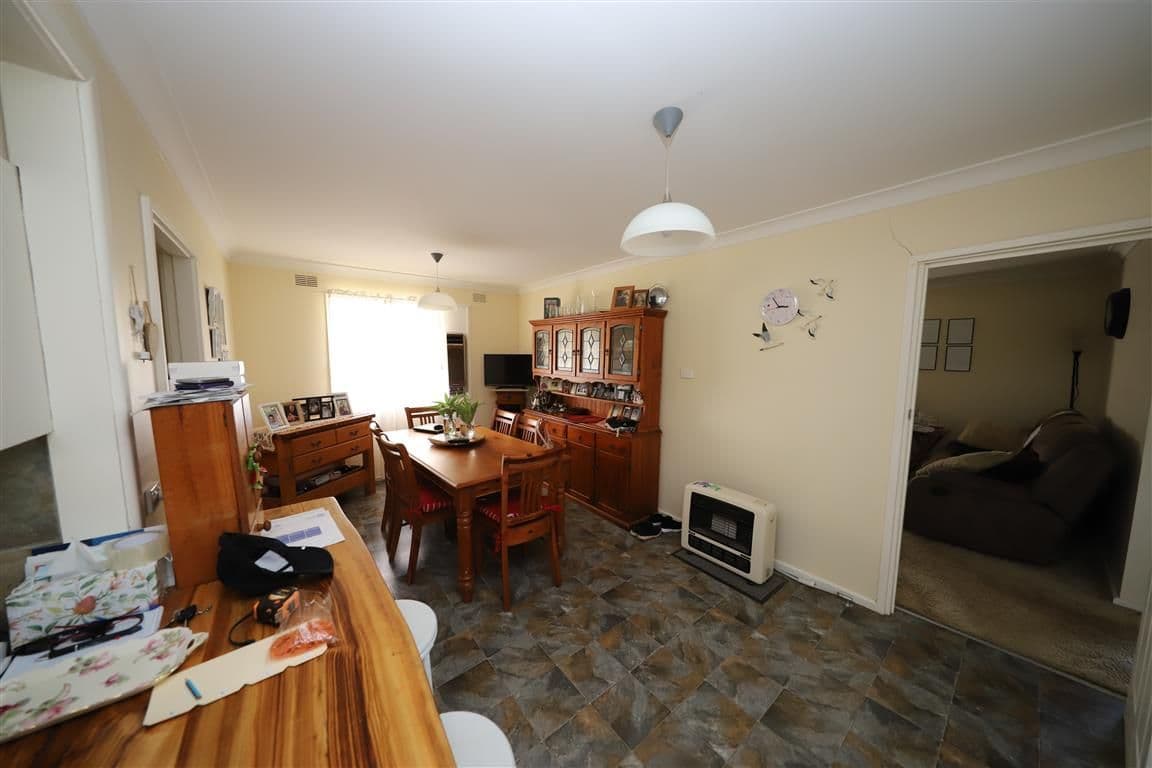 6 O'Hagan Street, Gundagai NSW 2722, Gundagai - Thumbnail 2