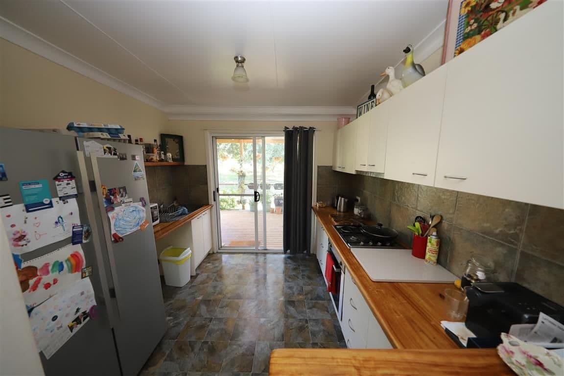 6 O'Hagan Street, Gundagai NSW 2722, Gundagai - Thumbnail 5