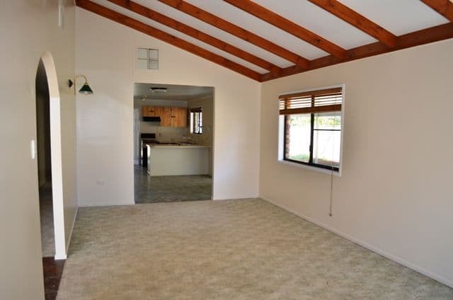 80 Winton, GOONDIWINDI QLD 4390, Goondiwindi - Thumbnail 2