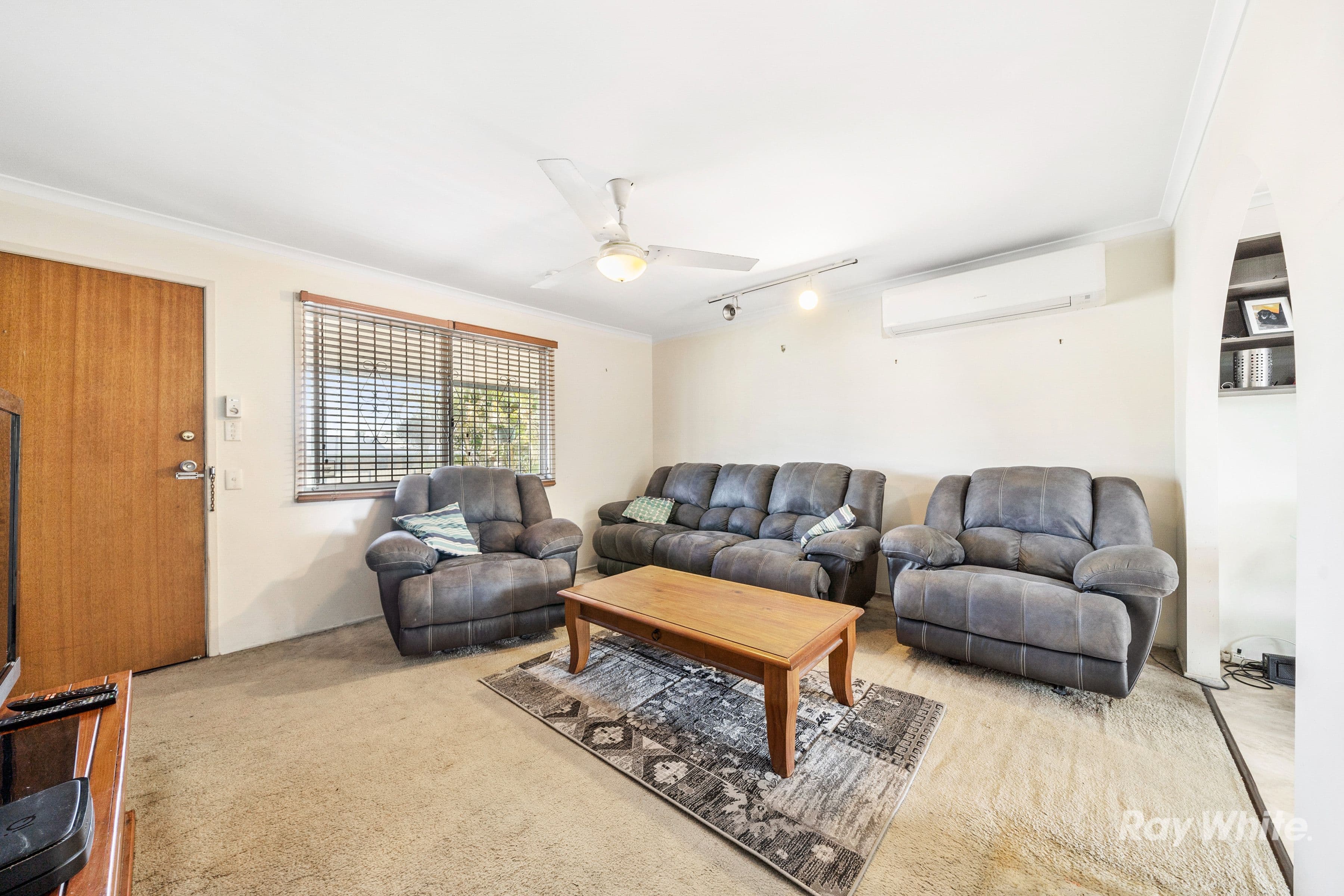 42 Limerick Drive, Crestmead QLD 4132, Crestmead - Thumbnail 3