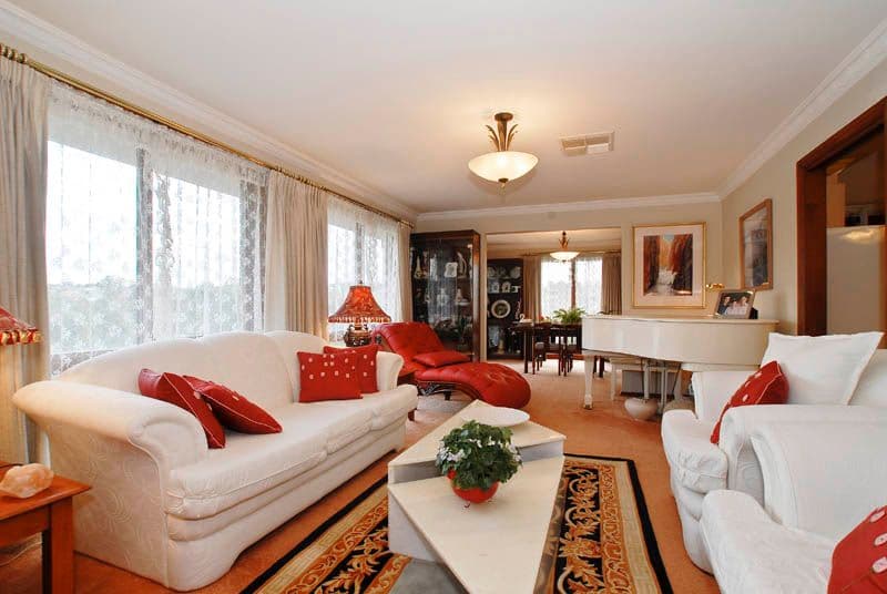 11 Clontarf Crescent, TEMPLESTOWE VIC 3106, Templestowe - Thumbnail 2