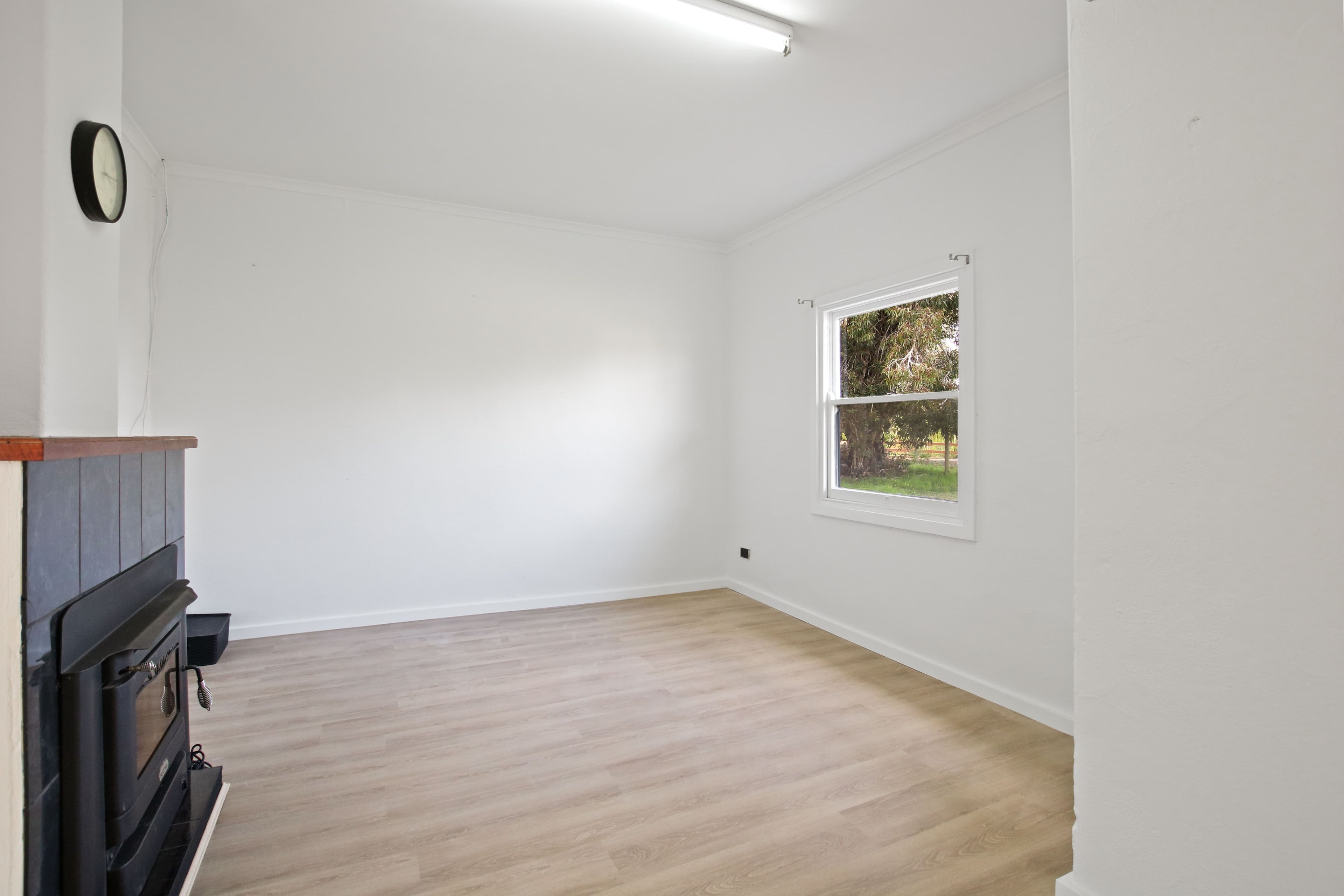 198 Dunstan Road, Waikerie SA 5330, Waikerie - Thumbnail 3