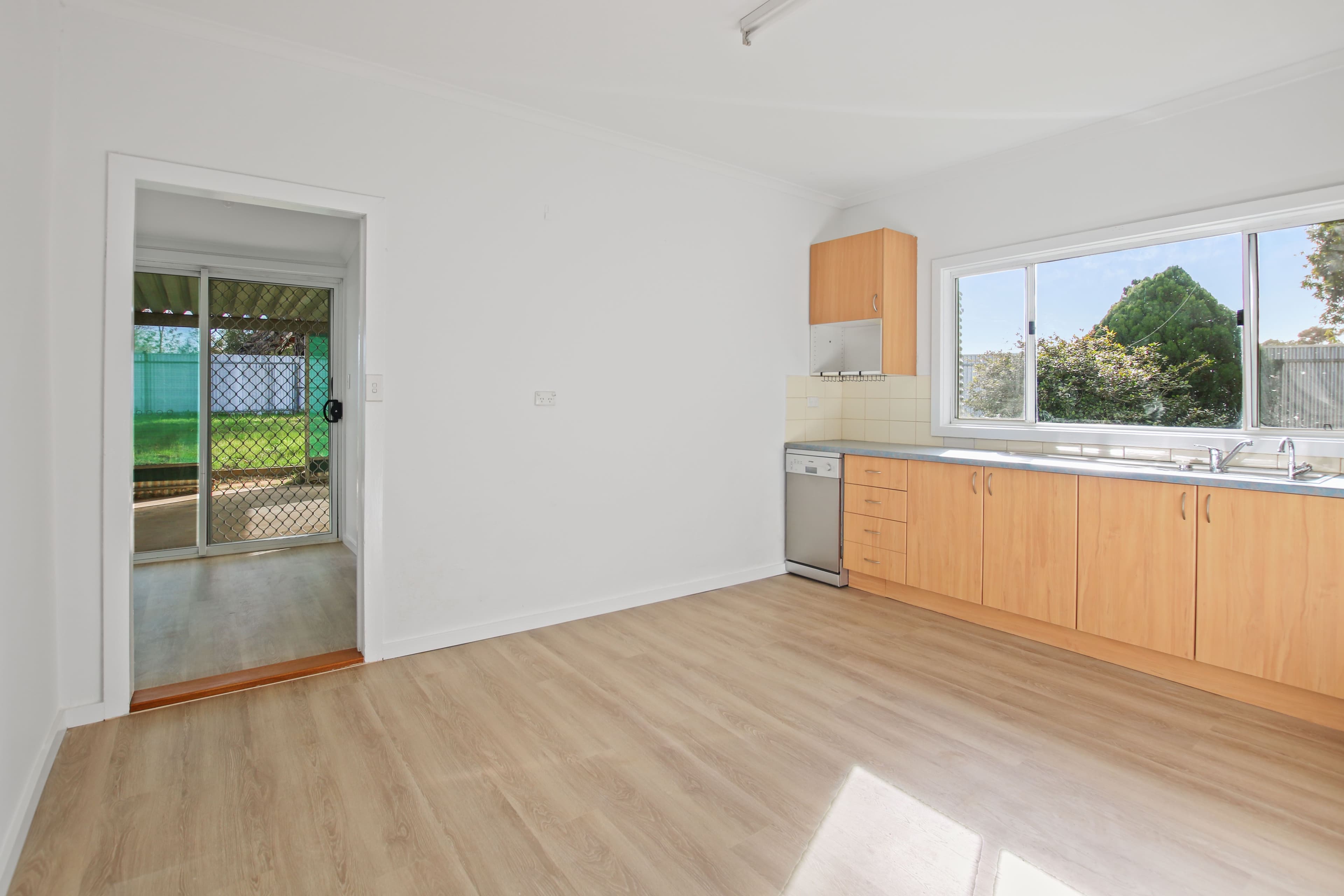 198 Dunstan Road, Waikerie SA 5330, Waikerie - Thumbnail 5