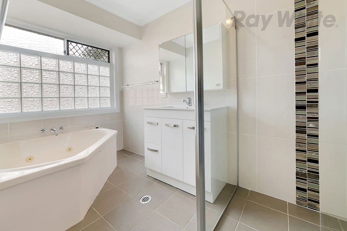 18 Kurru Street, Eight Mile Plains QLD 4113, Eight Mile Plains - Thumbnail 7