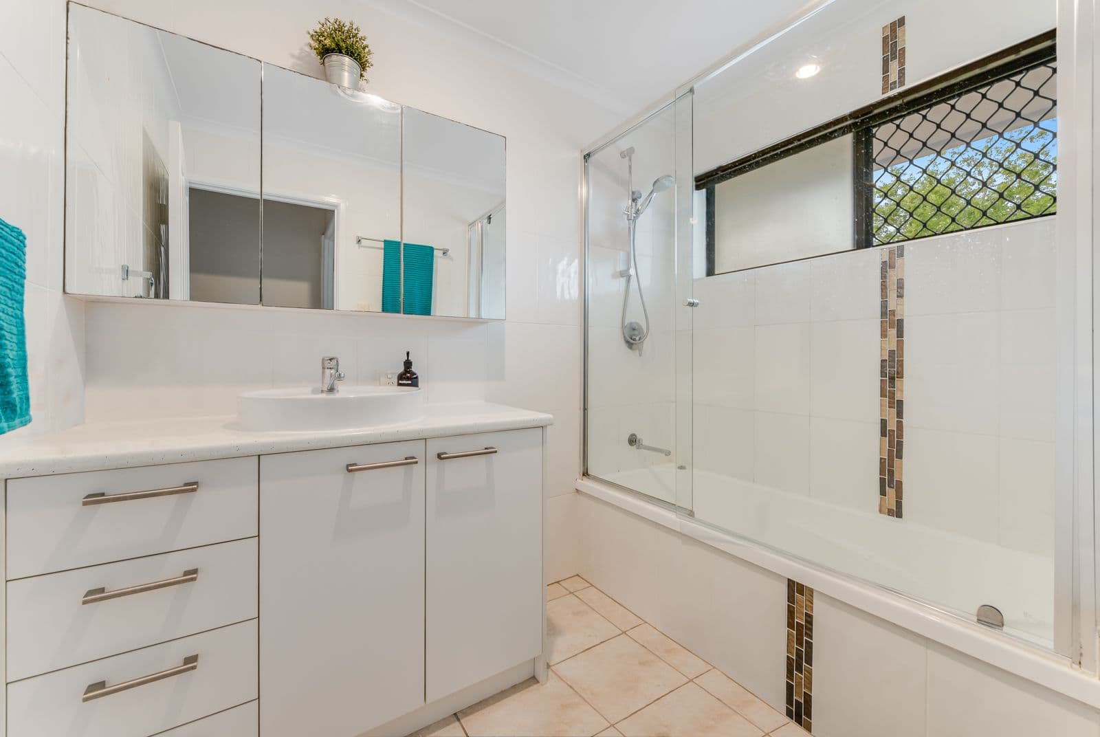 24 Samarai Street, Moggill QLD 4070, Moggill - Thumbnail 6