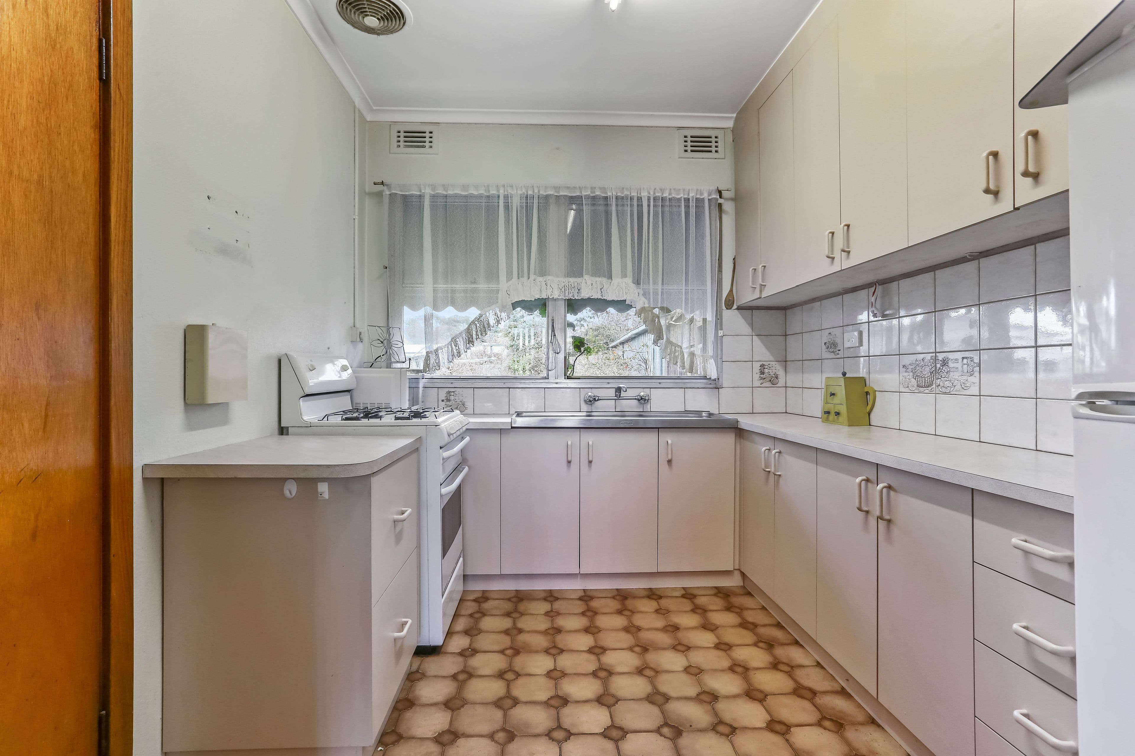 16 Ti-tree Drive, Doveton VIC 3177, Doveton - Thumbnail 5