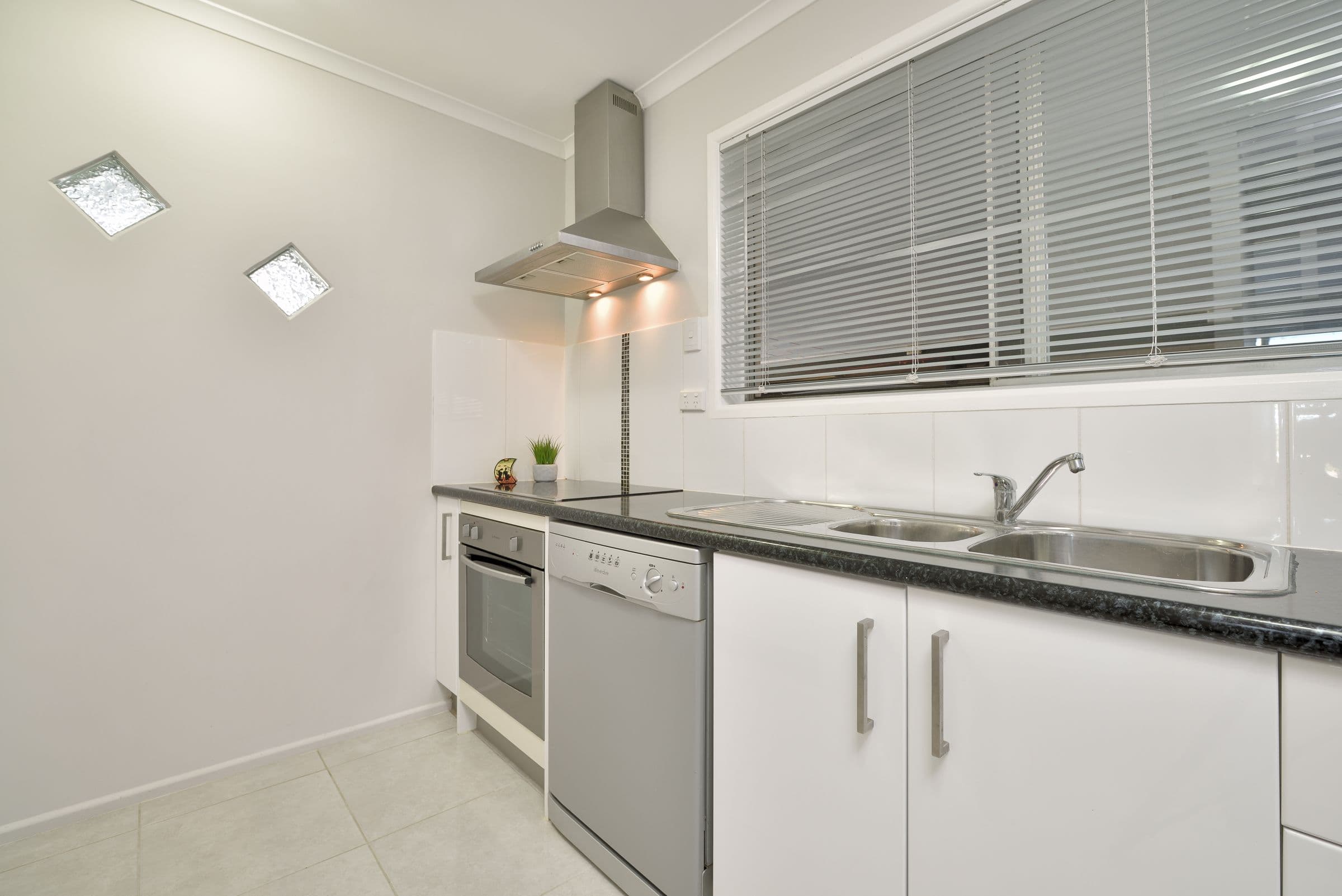 38 Illawarra Drive, Kin Kora QLD 4680, Kin Kora - Thumbnail 7