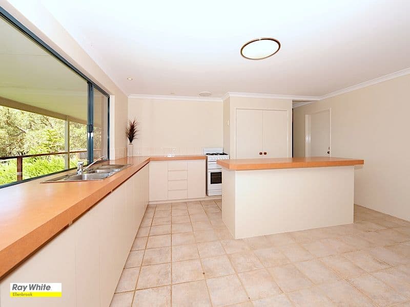 6 Murray Grey Circle, LOWER CHITTERING WA 6084, Lower Chittering - Thumbnail 7