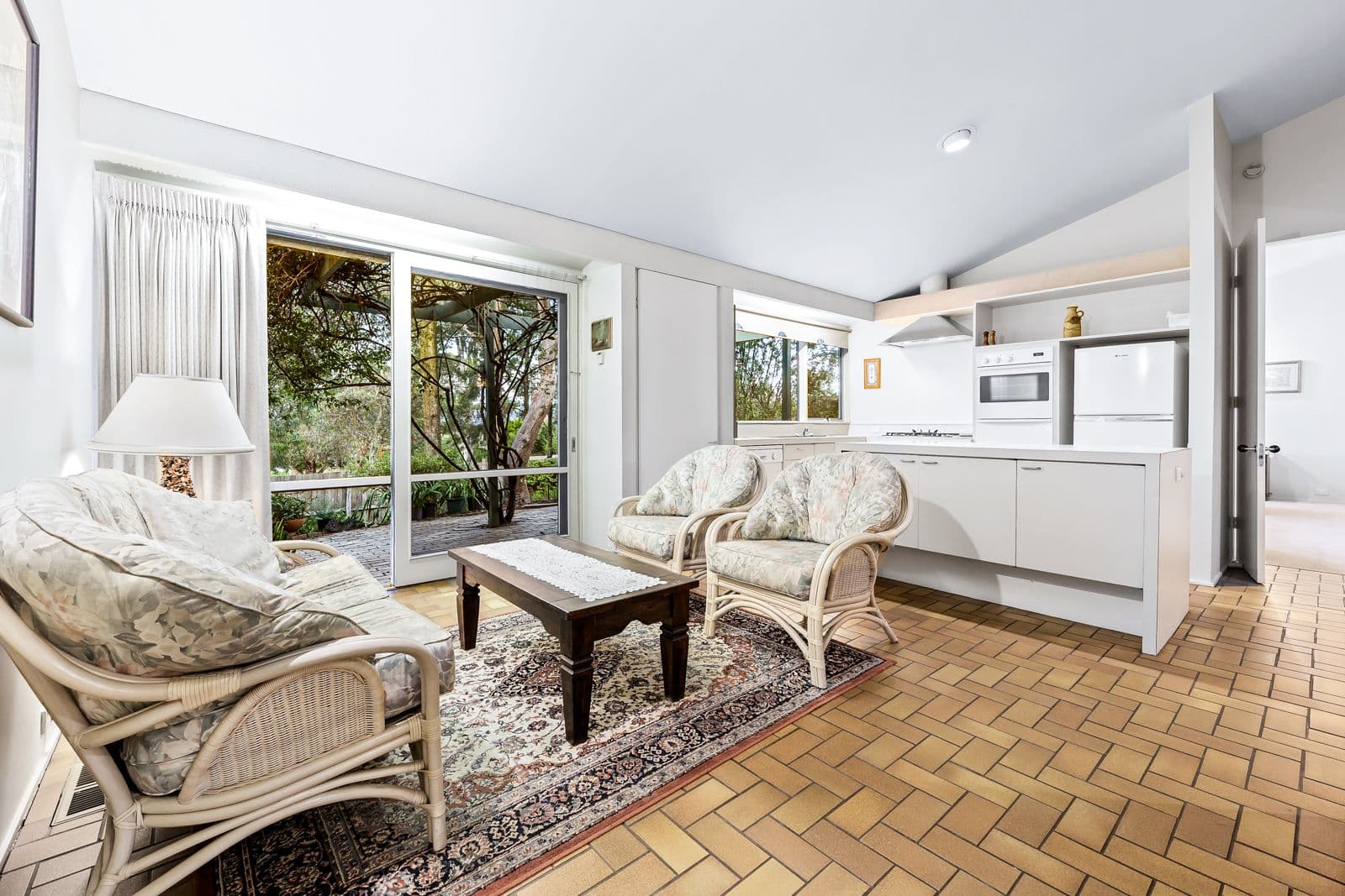 6 Prospector Court, Wheelers Hill VIC 3150, Wheelers Hill - Thumbnail 5
