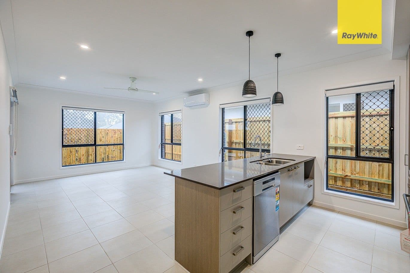 309 Killara Boulevard, Logan Reserve QLD 4133, Logan Reserve - Thumbnail 4