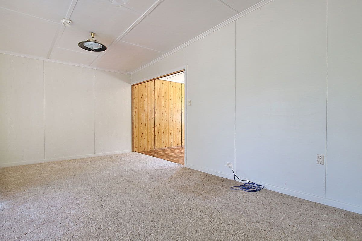 17 Chamberlain Street, Sadliers Crossing QLD 4305, Sadliers Crossing - Thumbnail 5