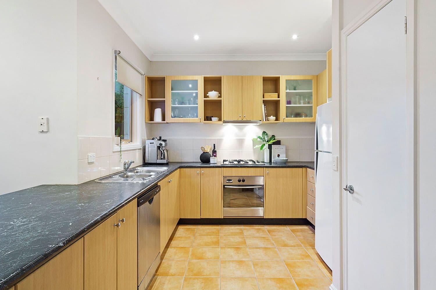 11 Alvena Street, Mentone VIC 3194, Mentone - Thumbnail 5