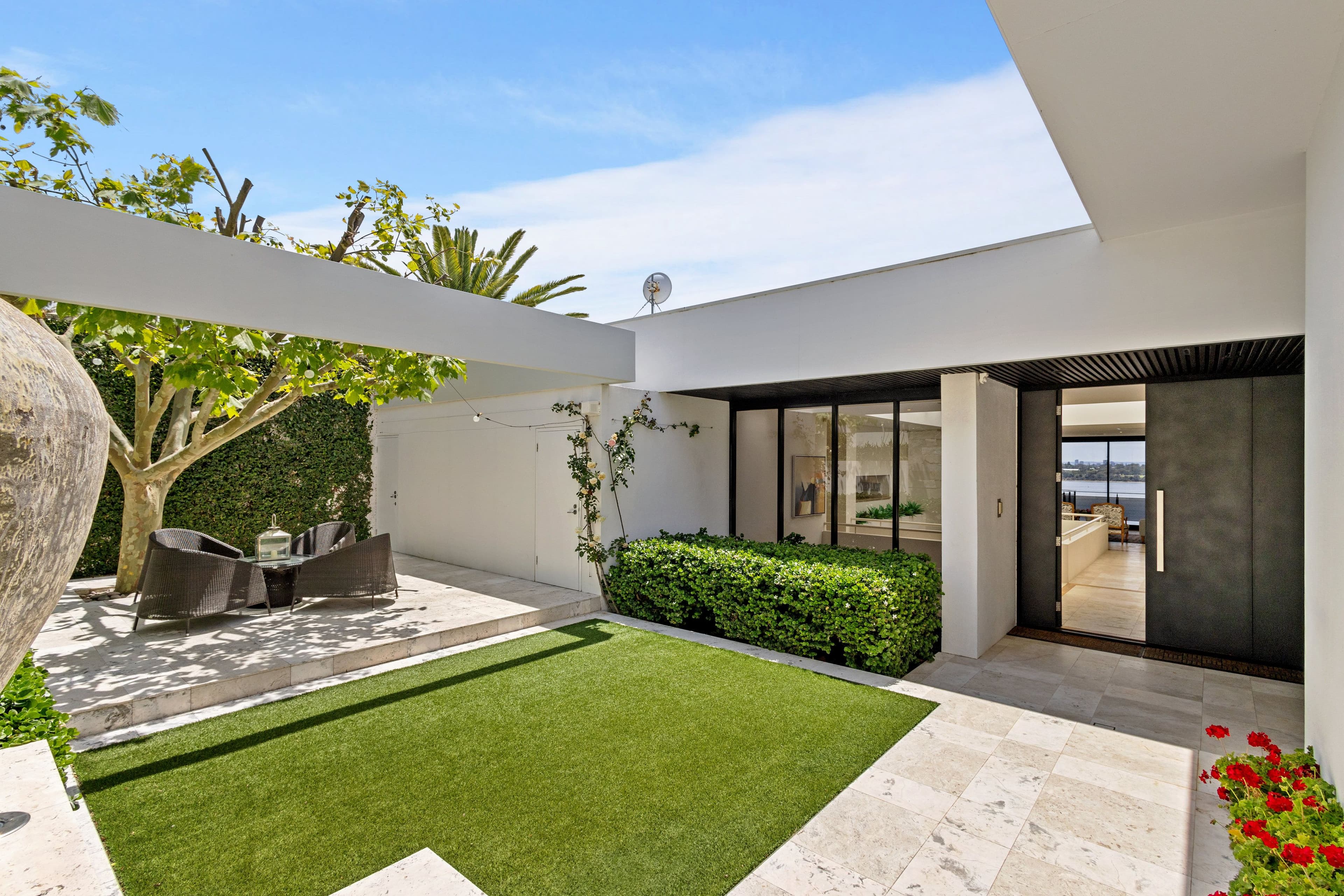 5 Saunders Street, Mosman Park WA 6012, Mosman Park - Thumbnail 3