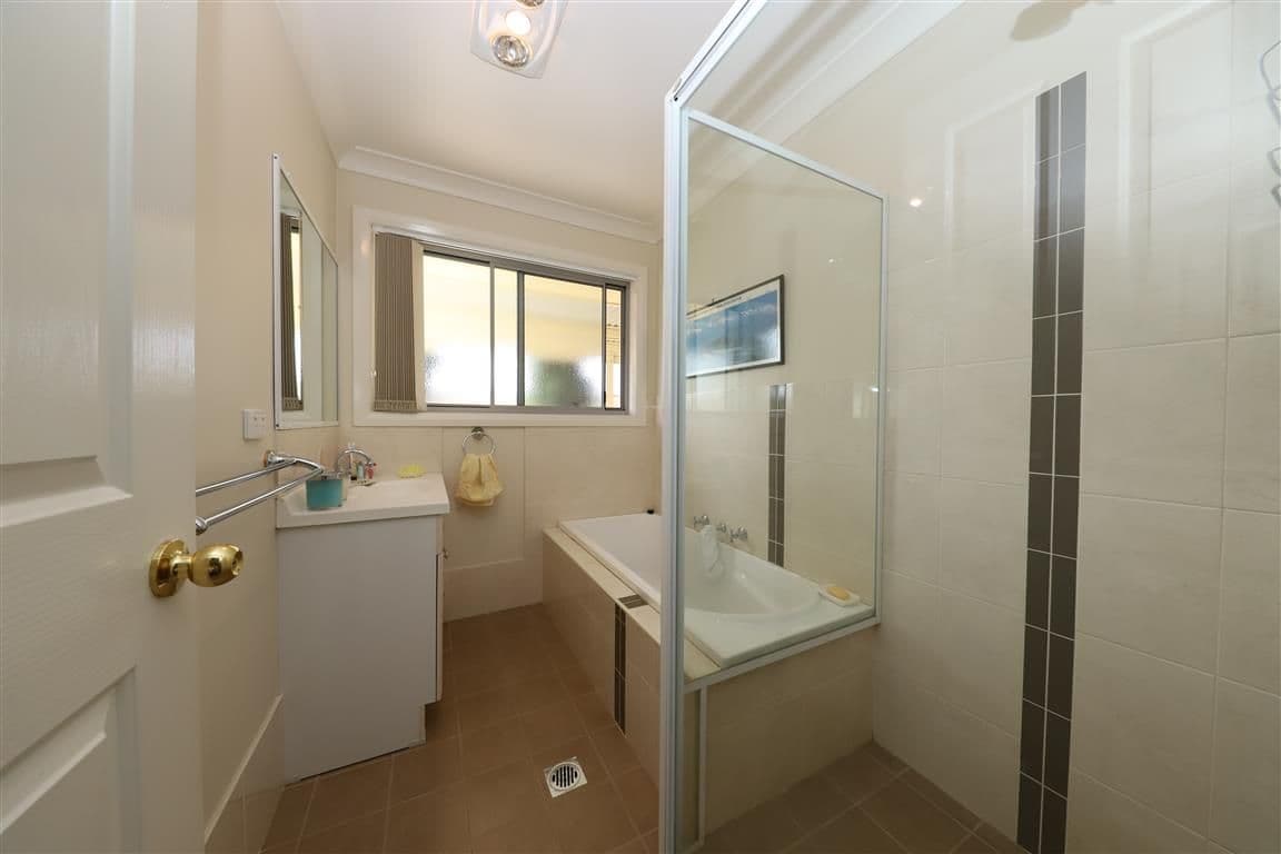 3 Chisholm Place, Tumut NSW 2720, Tumut - Thumbnail 4