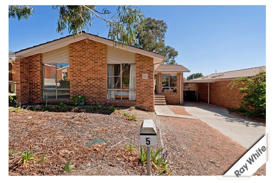 5 Revell Close, GORDON ACT 2906, Gordon - Image 1