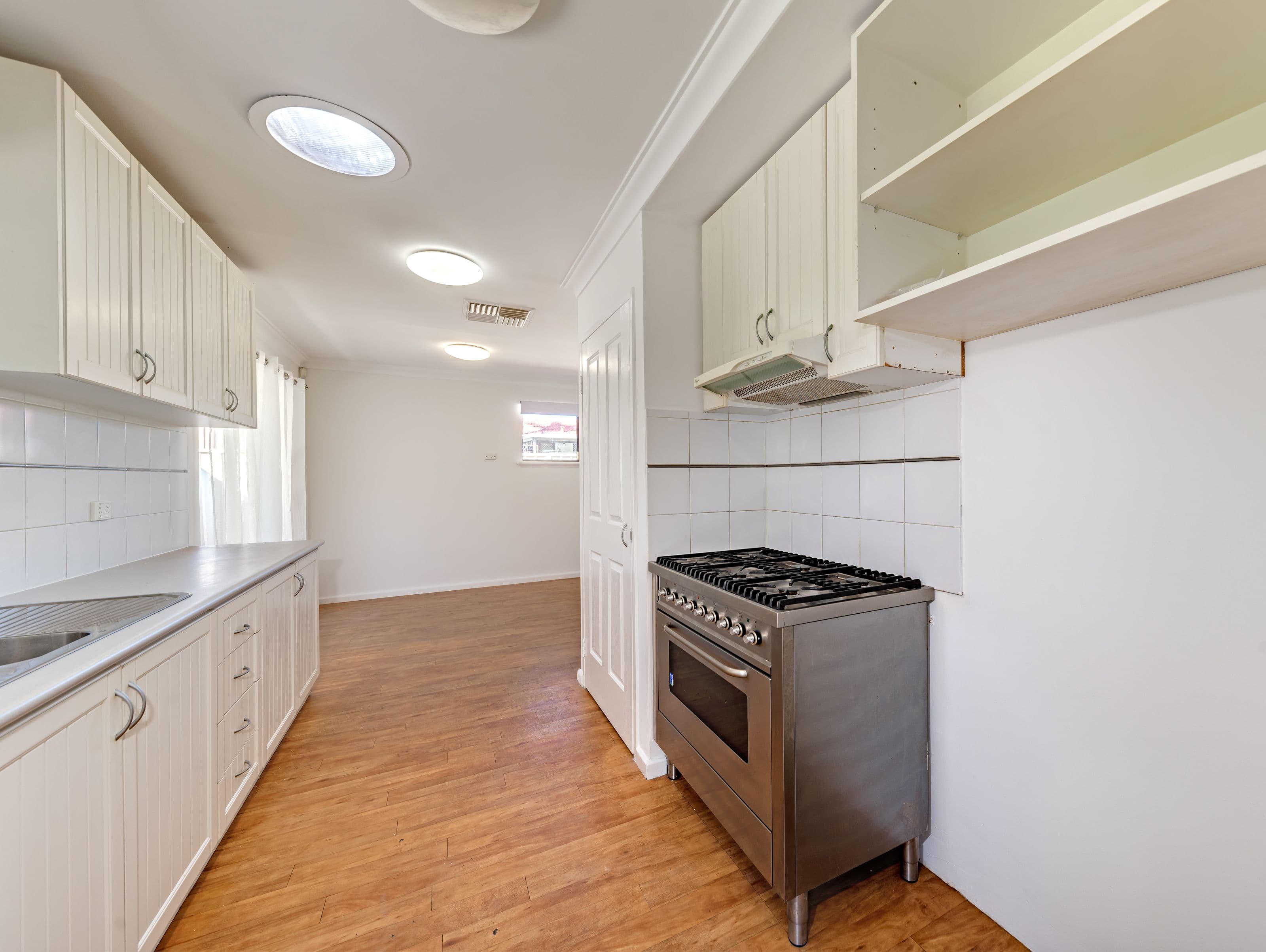 3 Hillman Street, South Guildford WA 6055, South Guildford - Thumbnail 7