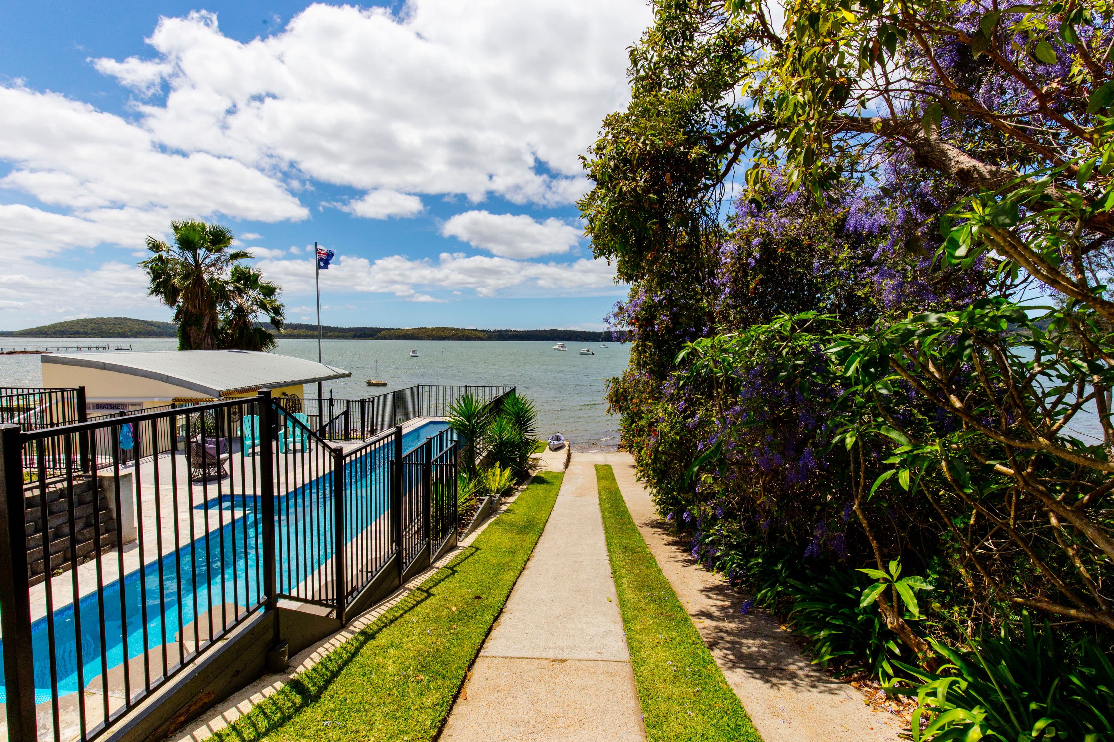 48 Eastslope Way, North Arm Cove - Image 1