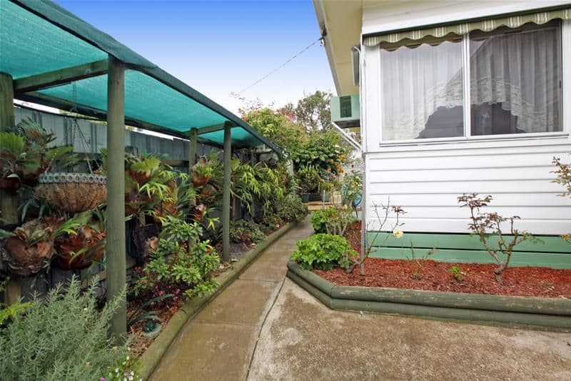8 Ladd Street, WATSONIA VIC 3087, Watsonia - Thumbnail 8
