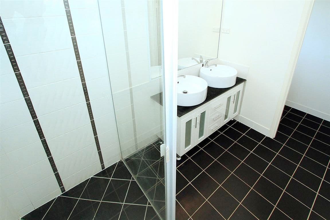 10 Latimer Avenue, Gracemere QLD 4702, Gracemere - Thumbnail 3
