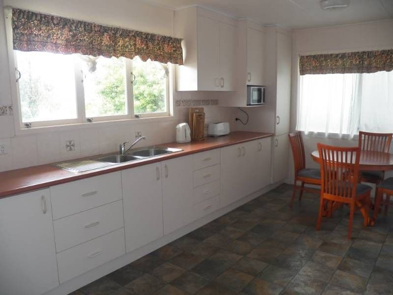 14 Brisbane Street, BARNEY POINT QLD 4680, Barney Point - Thumbnail 2