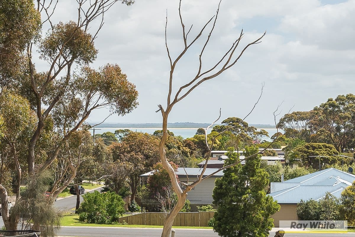 21 Waterview Rise, Cowes VIC 3922, Cowes - Thumbnail 3