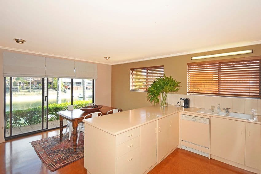 9 Pilot Court, Mermaid Waters QLD 4218, Mermaid Waters - Thumbnail 3