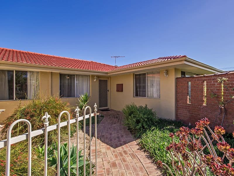 34 Hawker Street, SAFETY BAY WA 6169, Safety Bay - Thumbnail 3