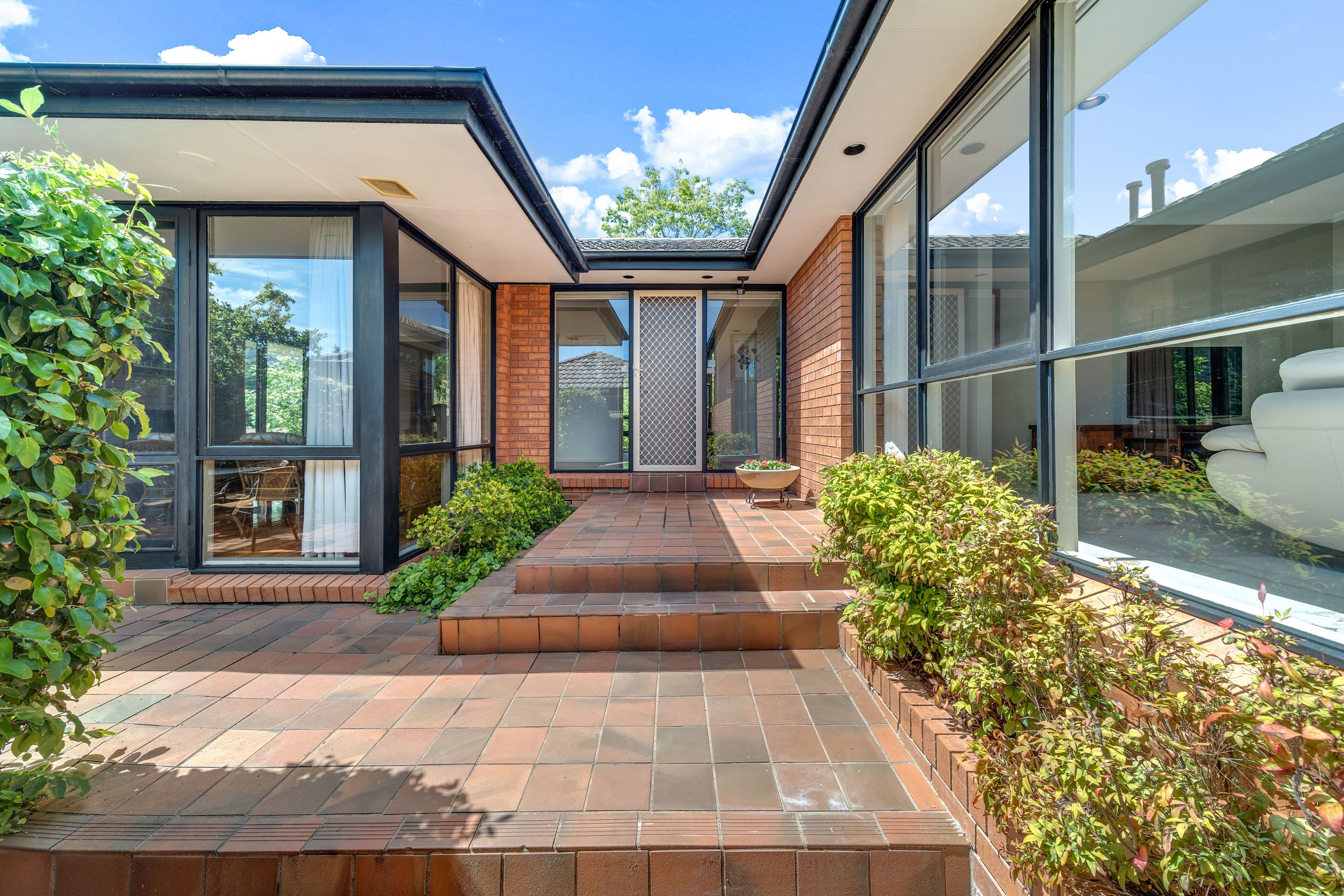 20 Jelbart Street, Mawson ACT 2607, Mawson - Thumbnail 2