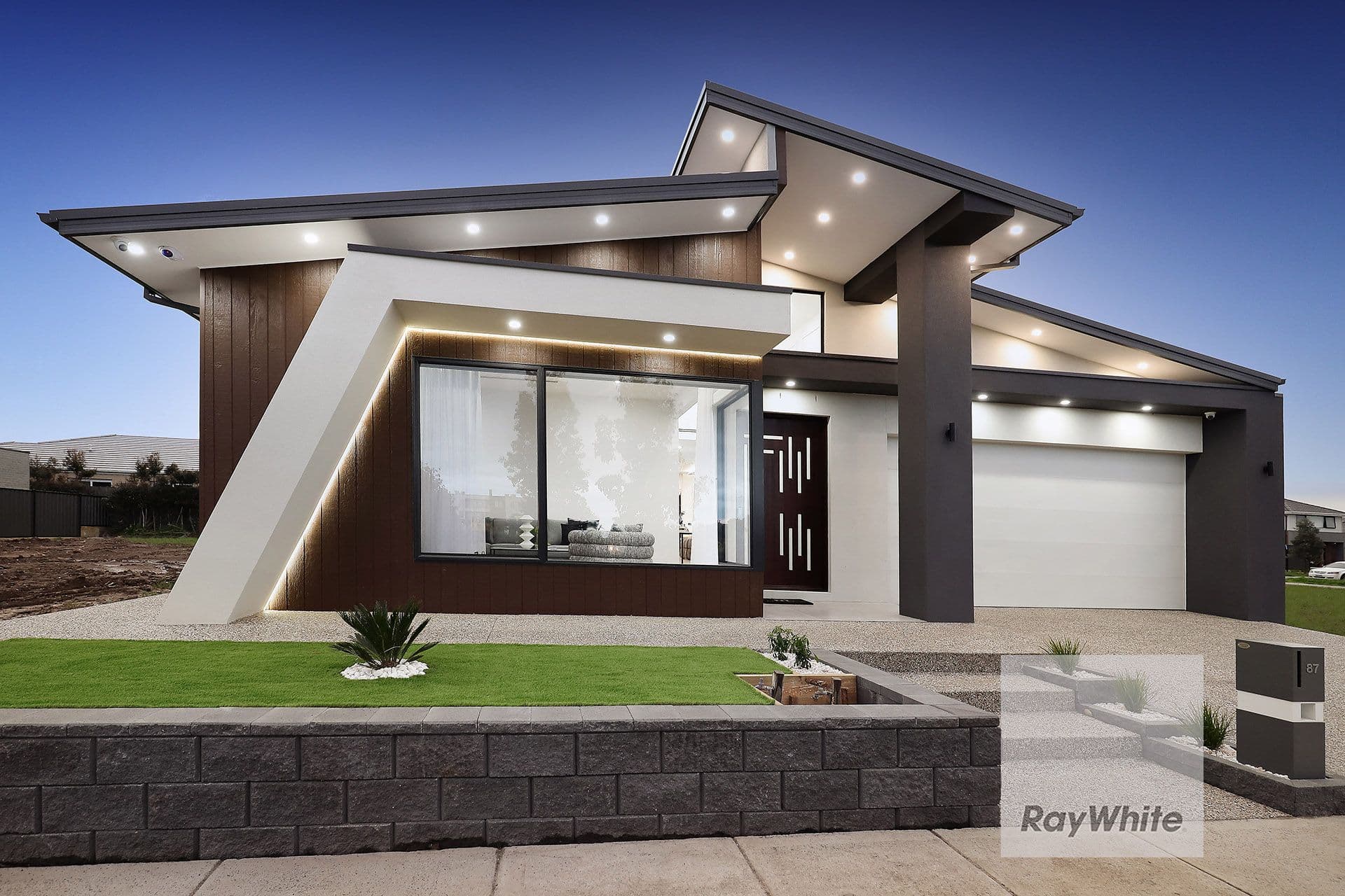 87 Whitfield Crescent, Craigieburn VIC 3064, Craigieburn - Image 1