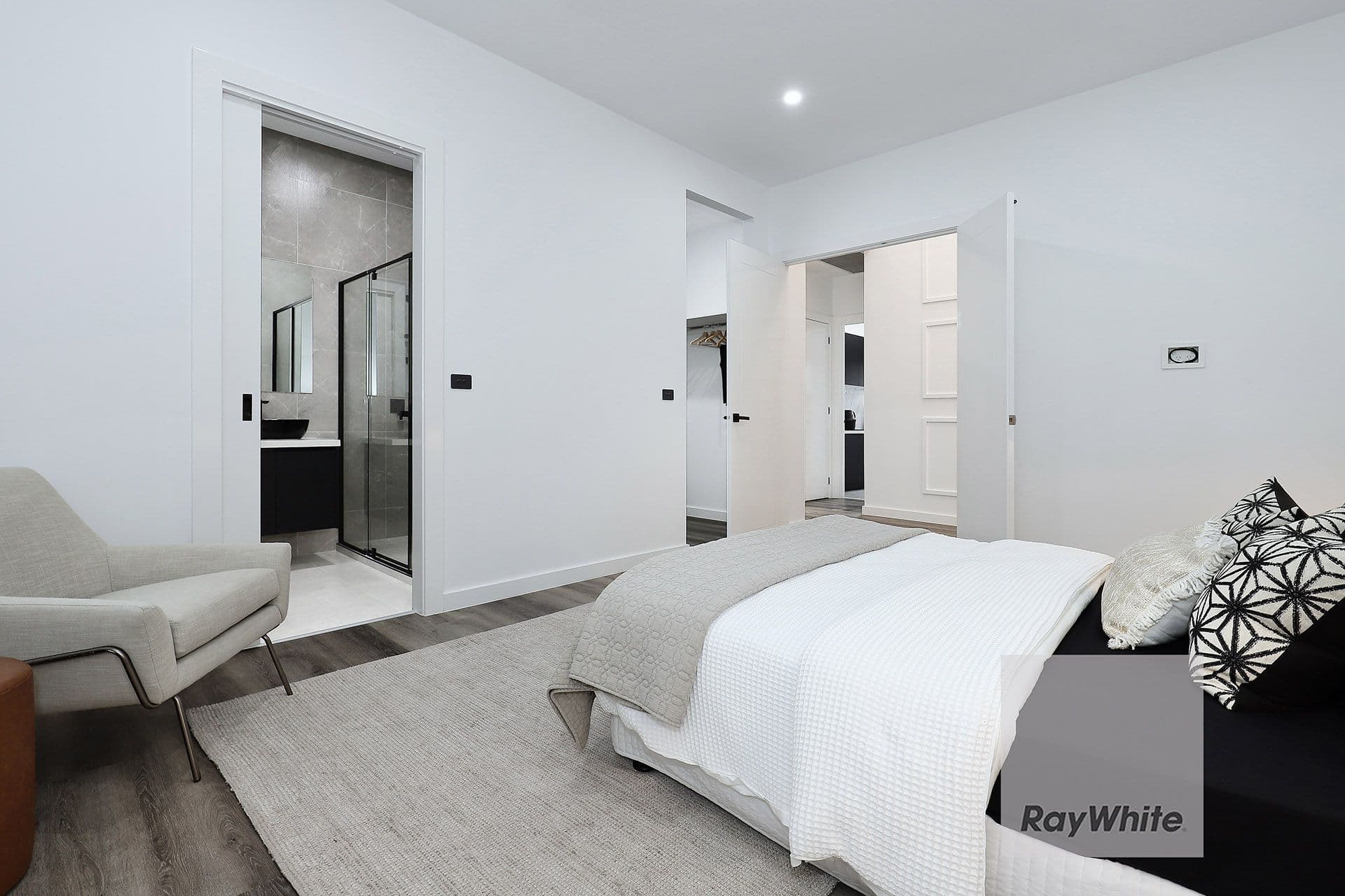 87 Whitfield Crescent, Craigieburn VIC 3064, Craigieburn - Thumbnail 5