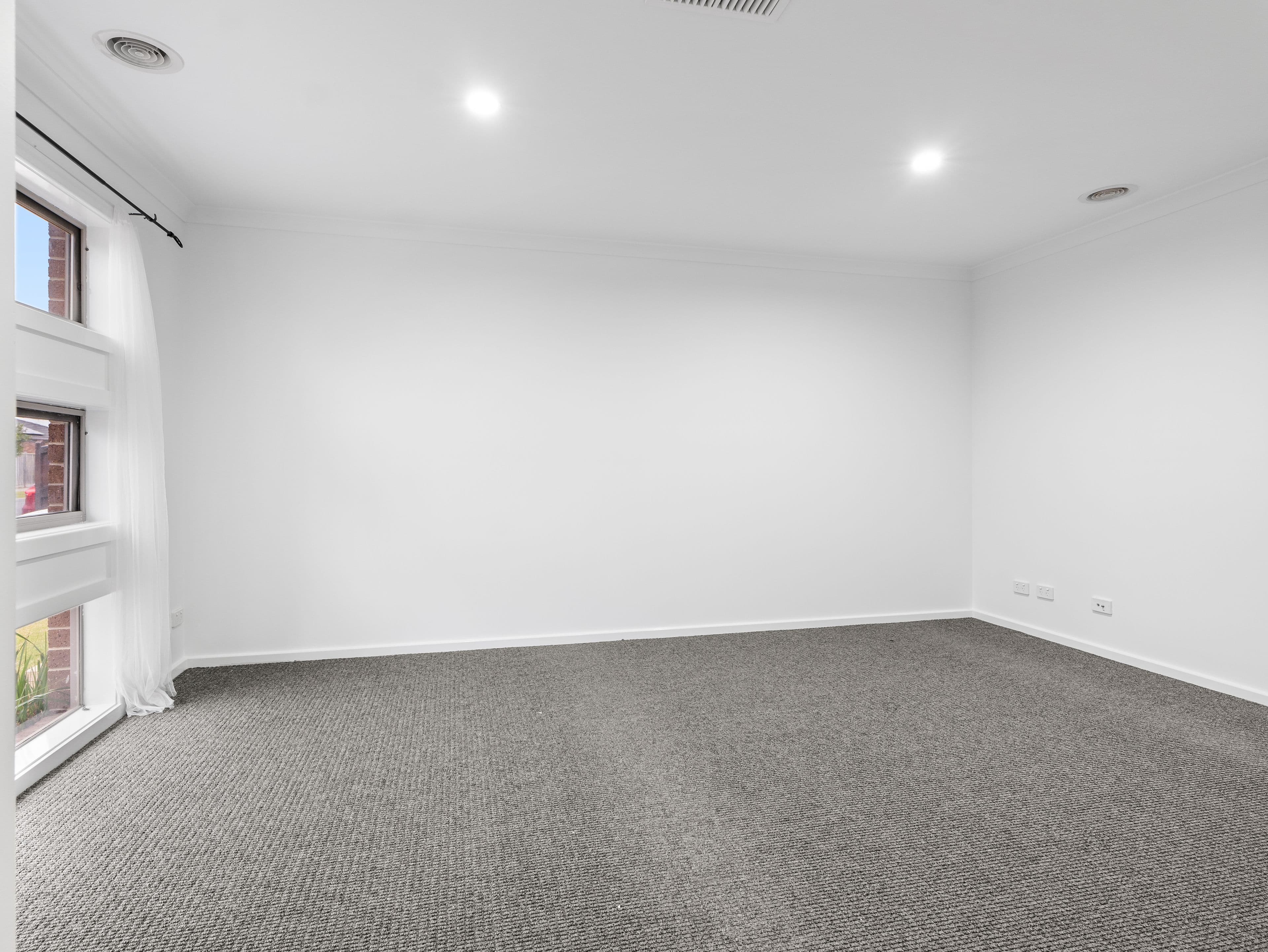 16 Illawarra Avenue, Clyde VIC 3978, Clyde - Thumbnail 3