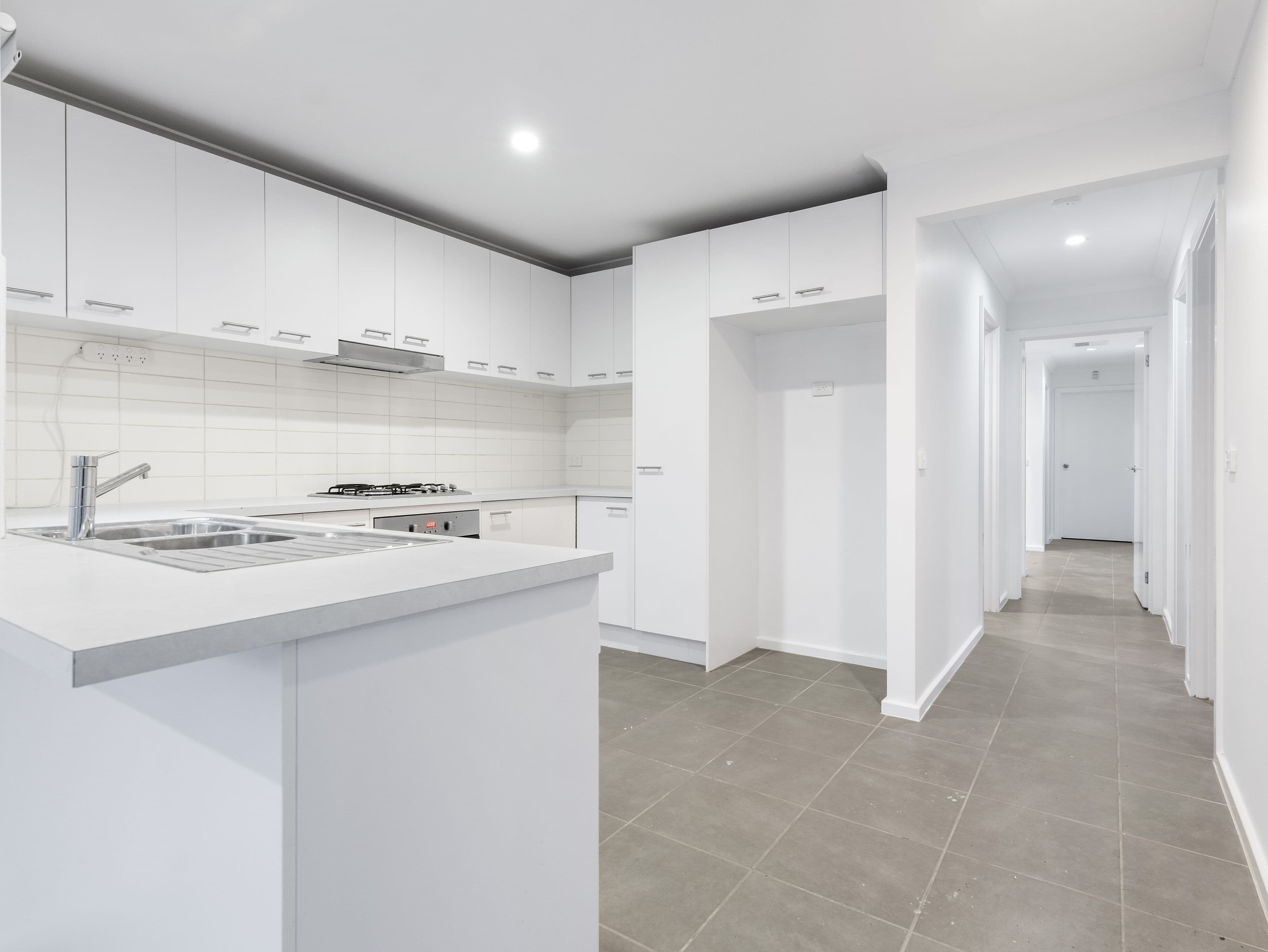 16 Illawarra Avenue, Clyde VIC 3978, Clyde - Thumbnail 5