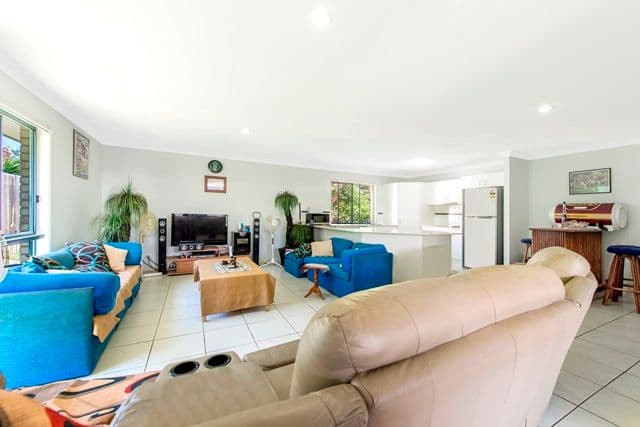 30 Success Crescent, ORMEAU QLD 4208, Ormeau - Thumbnail 2