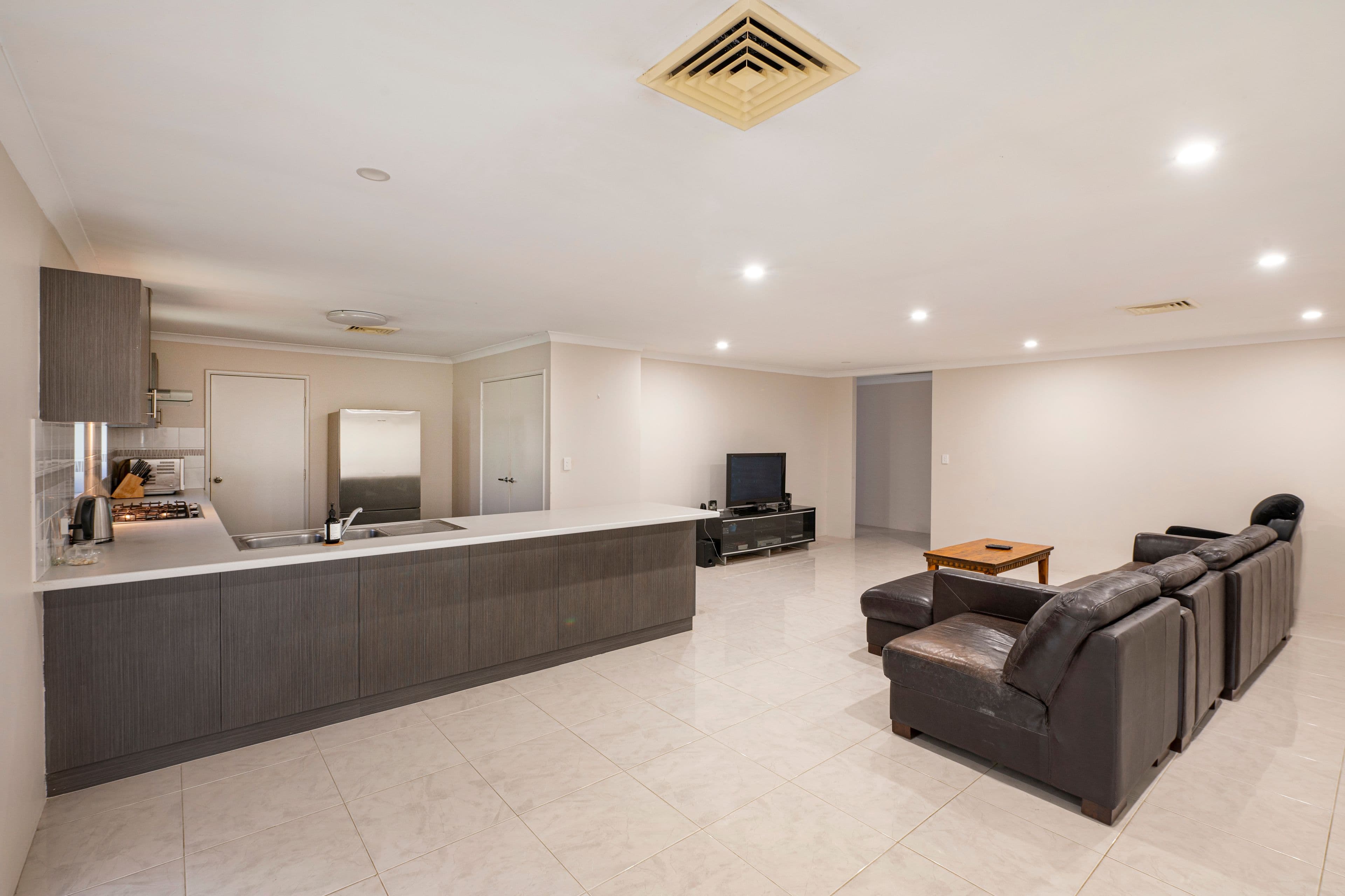 55 Hawker Approach, Yalyalup WA 6280, Yalyalup - Thumbnail 3